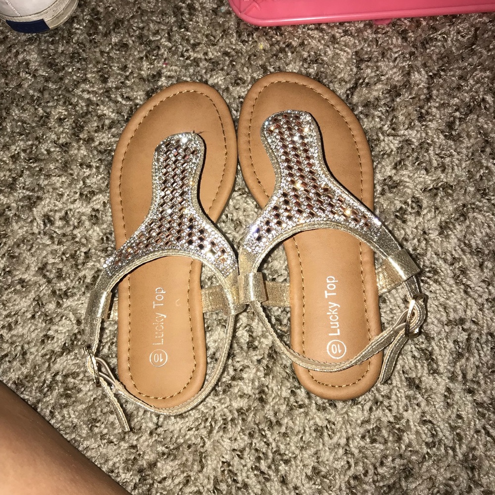 Kids sandals NWOT